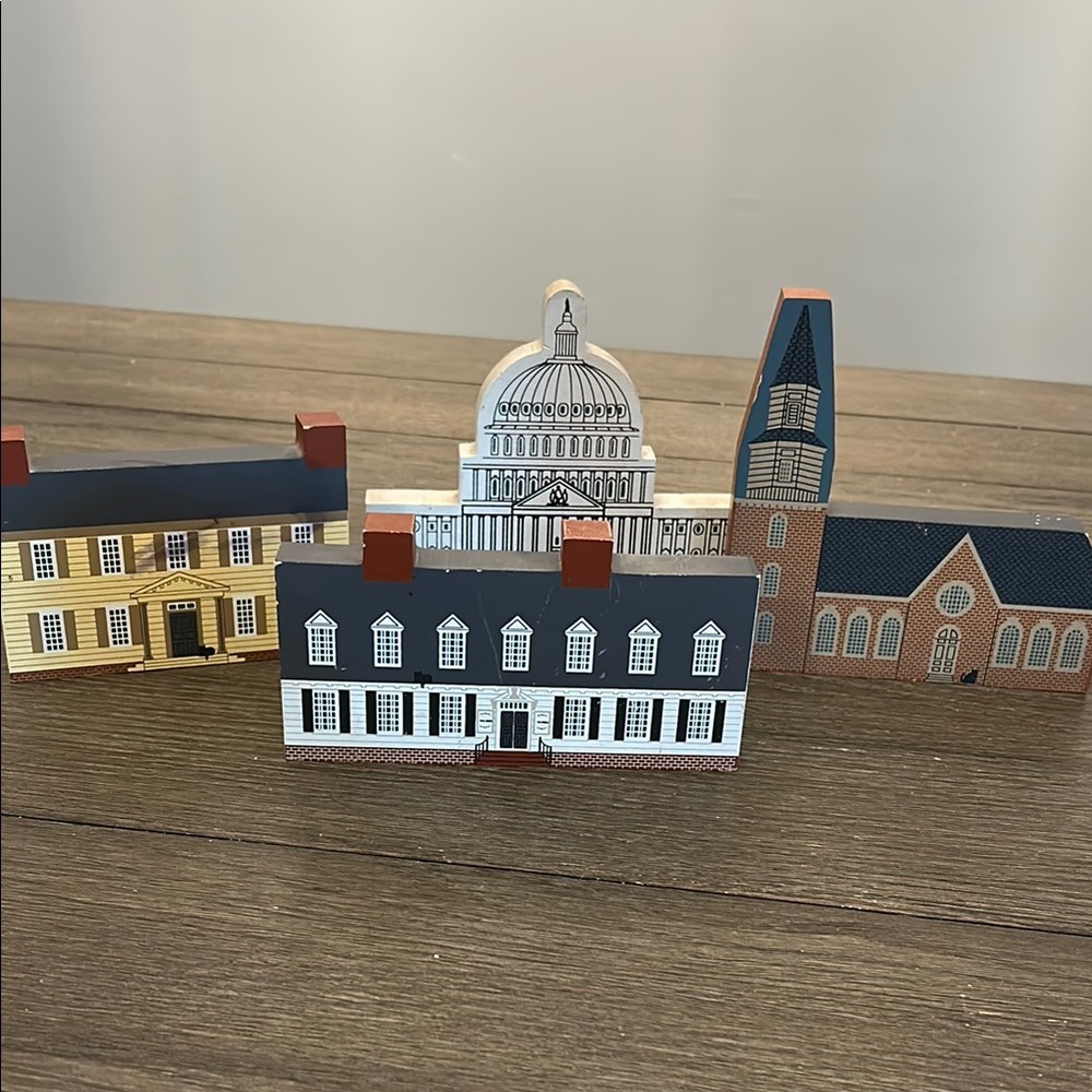 Decorative The cat’s meow Williamsburg series 3 and U.S capitol building (H)